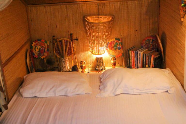 cozy cabin at the best homestay of Kolkata